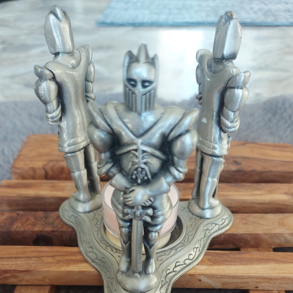 Medieval tealight holder